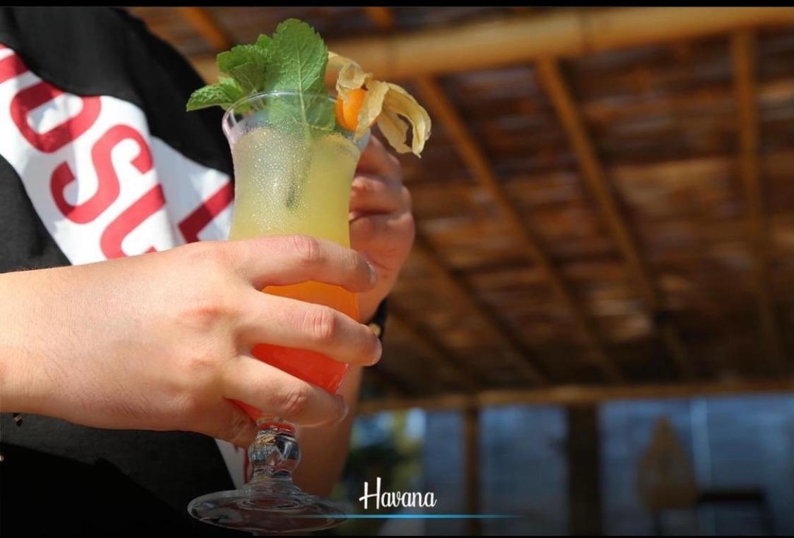 Havana House Sakes Zewnętrze zdjęcie